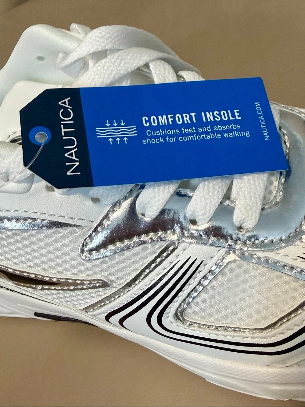 New in Box! Nautica Perelto White, Black & Silver Lace Up Jogger Sneakers Size 8